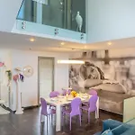 Pink Rose Beachfront Villa