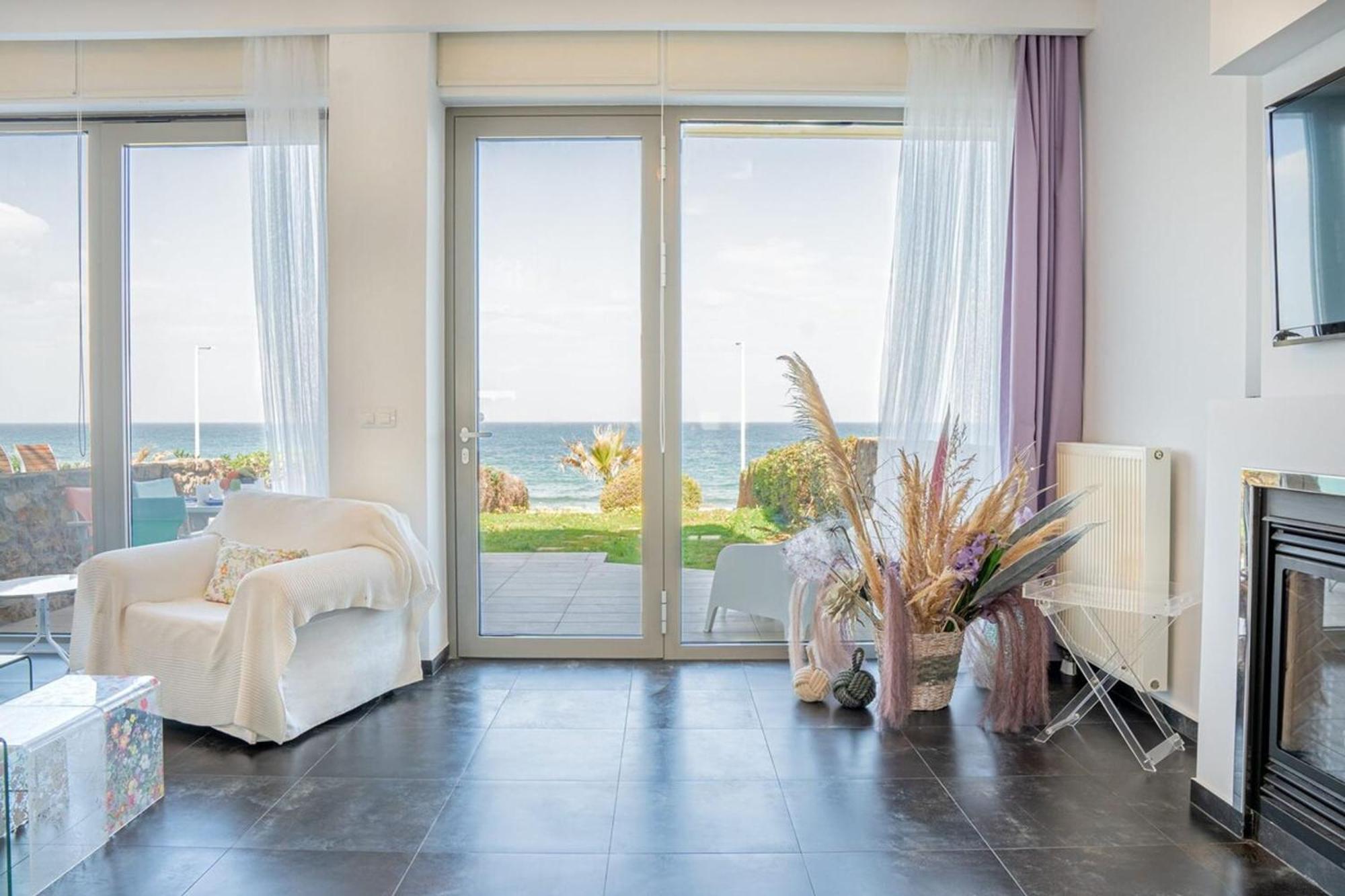 Pink Rose Beachfront Villa